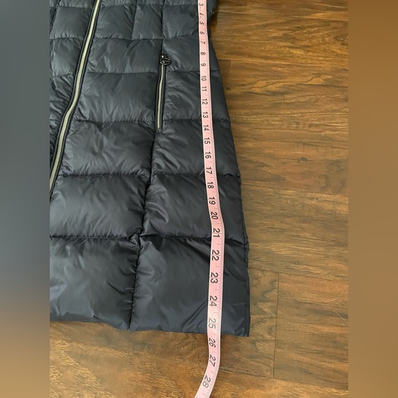 Michael Kor's Navy Puffer Jacket Size Small - Picture 7 of 10